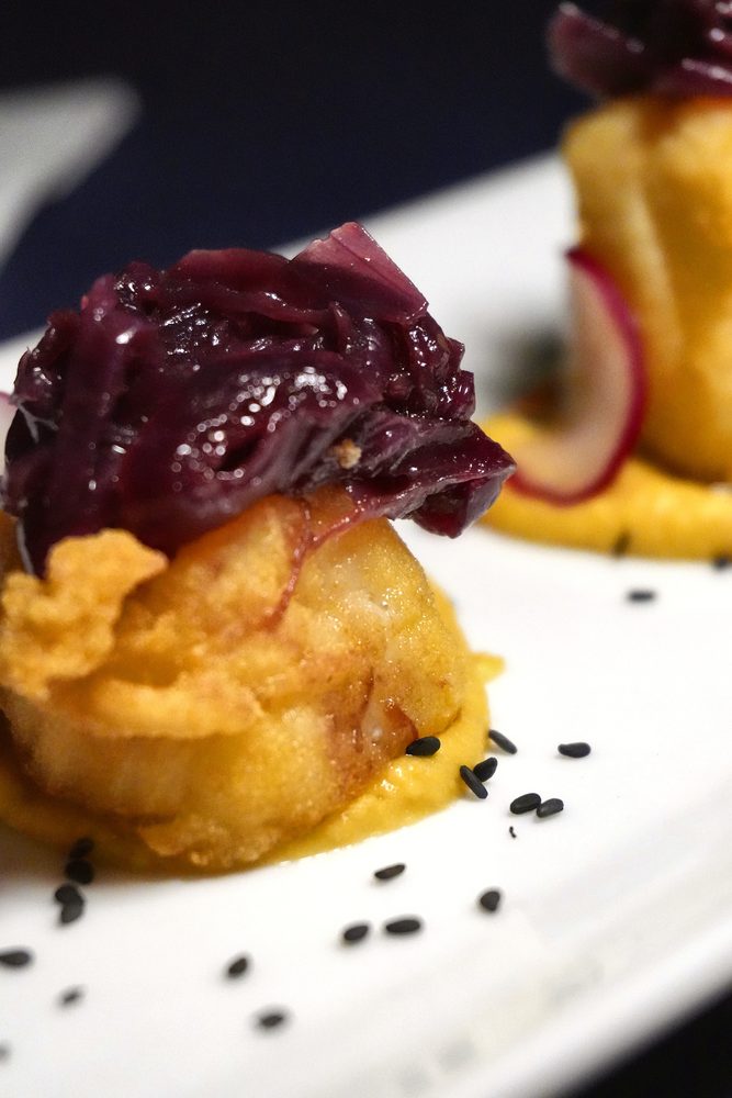 Baccalà fritto con cipollina caramellata