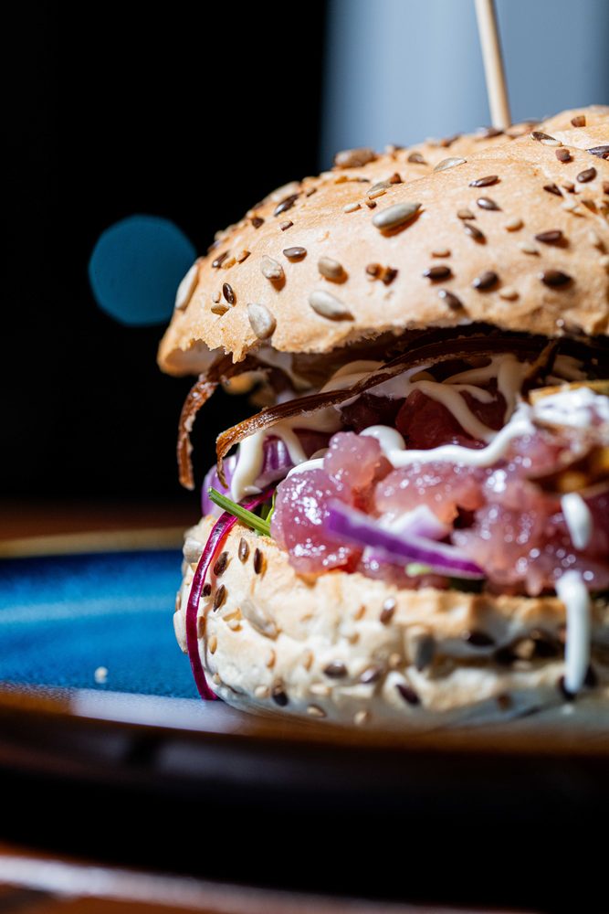 Panino con tartare di tonno